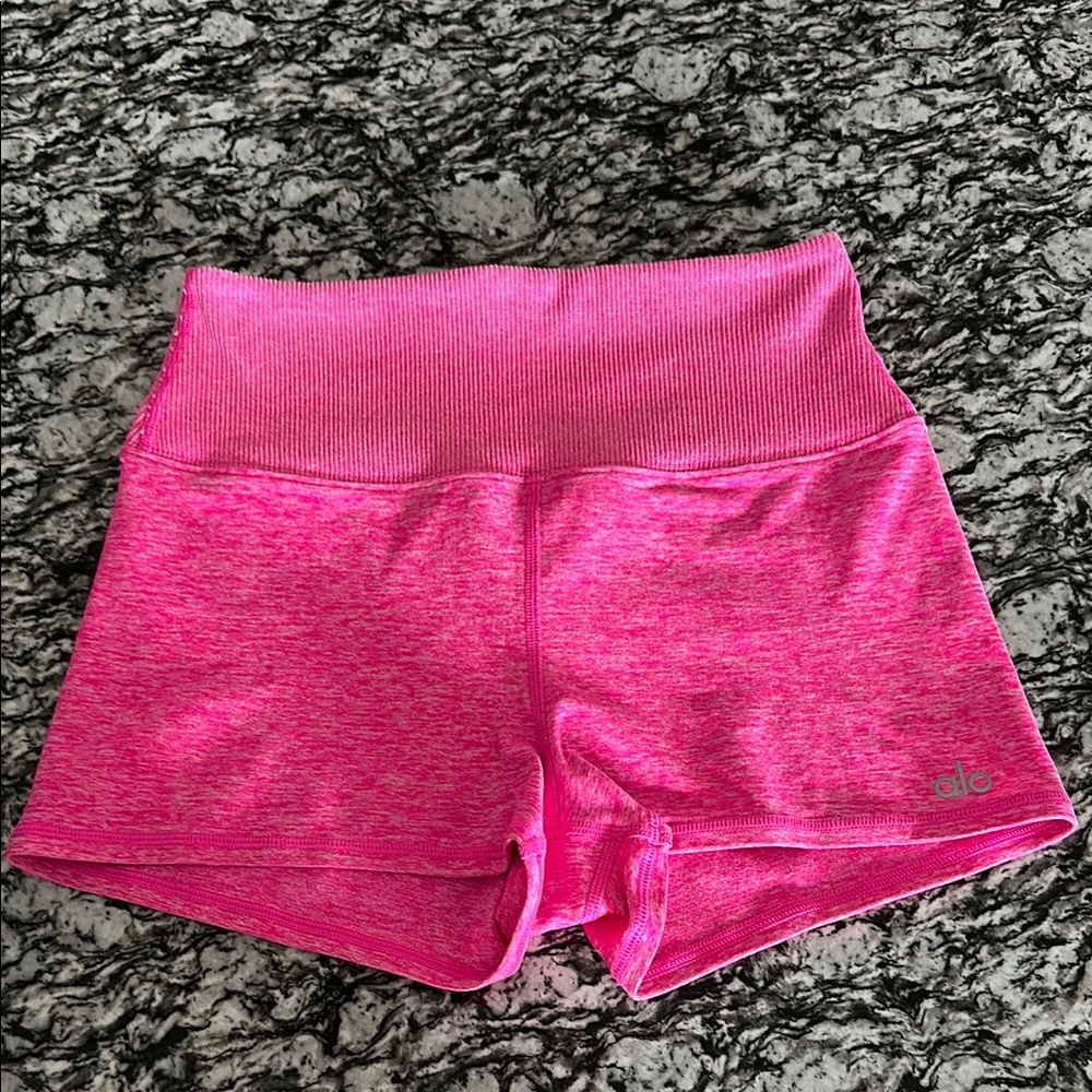 LIKE NEW ALO Yoga Aura Shorts